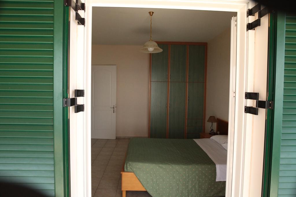 Agnantio Apartment Eleios-Pronnoi Ngoại thất bức ảnh
