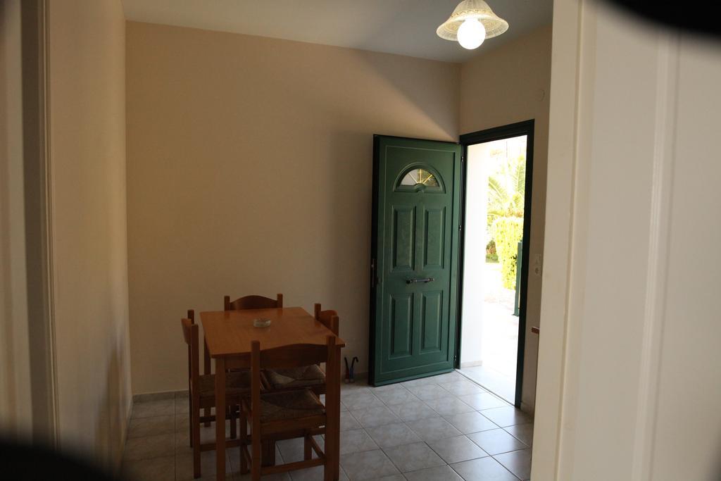 Agnantio Apartment Eleios-Pronnoi Ngoại thất bức ảnh